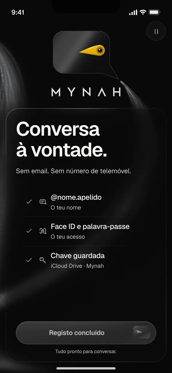 Registo concluído: o nome, o acesso e a chave guardada, cada um com um visto.